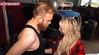 German Cheating Wifey Fucked Like A Rear End